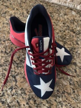 Brooks Launch 8 Running Shoes - Navy Red White Star Design